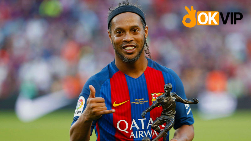 Ronaldinho là siêu sao bóng đá hàng đầu